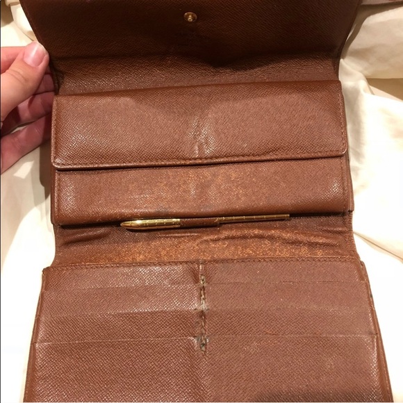 Authentic Louis Vuitton - Picture 2 of 7